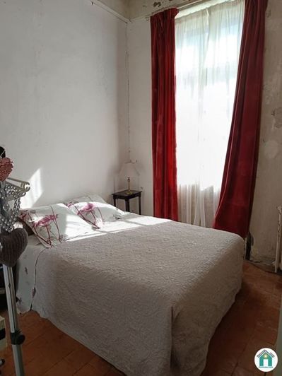 Image No.17-5 Bed House for sale