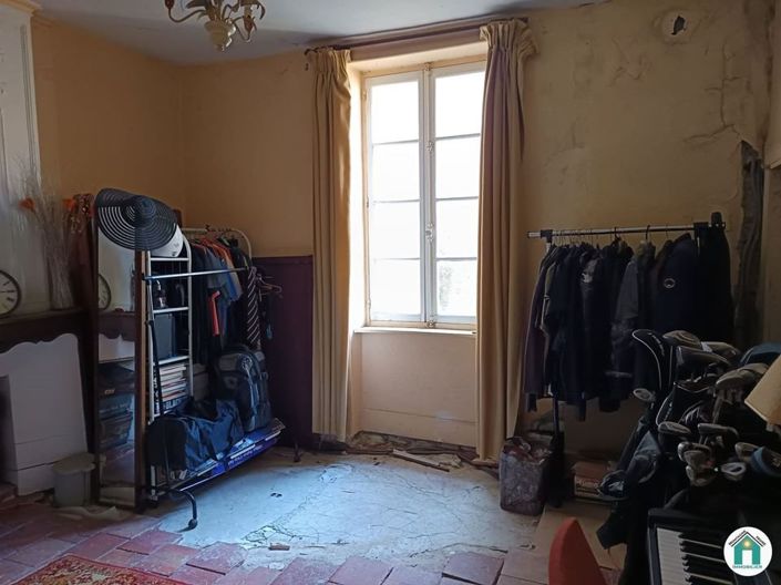 Image No.19-5 Bed House for sale