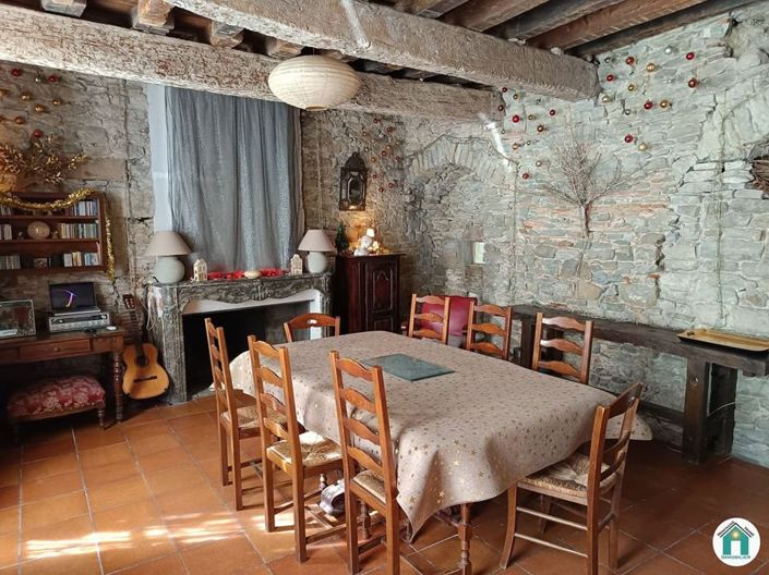 Image No.7-5 Bed House for sale