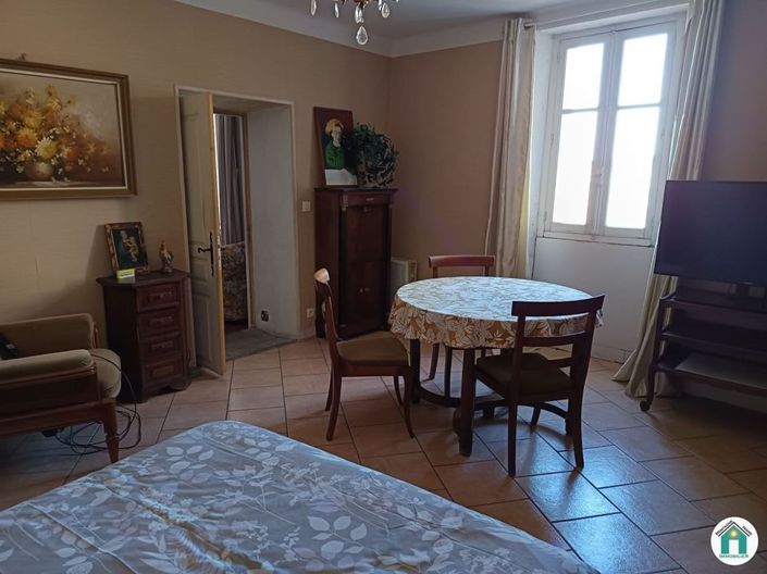 Image No.9-5 Bed House for sale