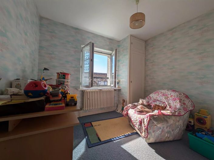 Image No.11-5 Bed House for sale