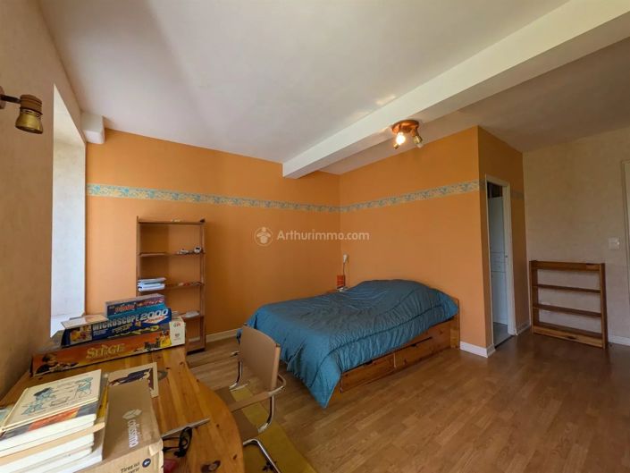 Image No.12-5 Bed House for sale