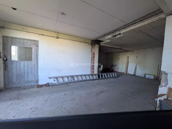 Image No.20-5 Bed House for sale