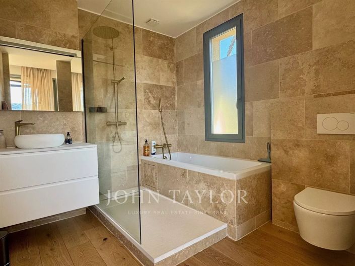 Image No.10-House for sale