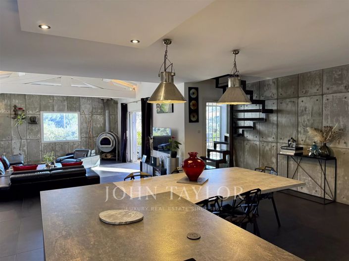 Image No.11-House for sale