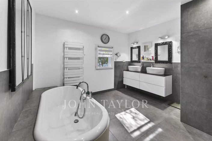 Image No.12-House for sale