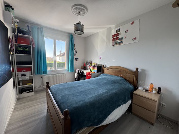 Image No.10-4 Bed House for sale