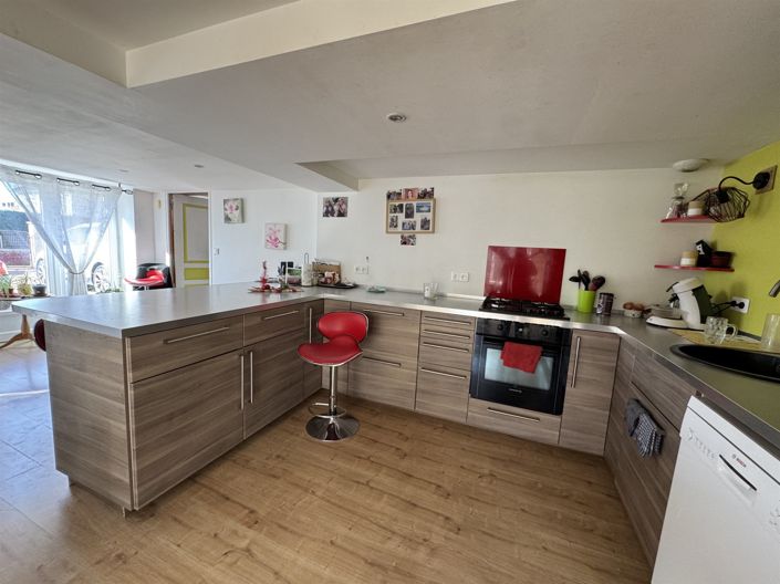 Image No.14-4 Bed House for sale