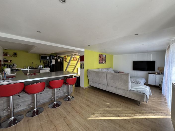 Image No.3-4 Bed House for sale