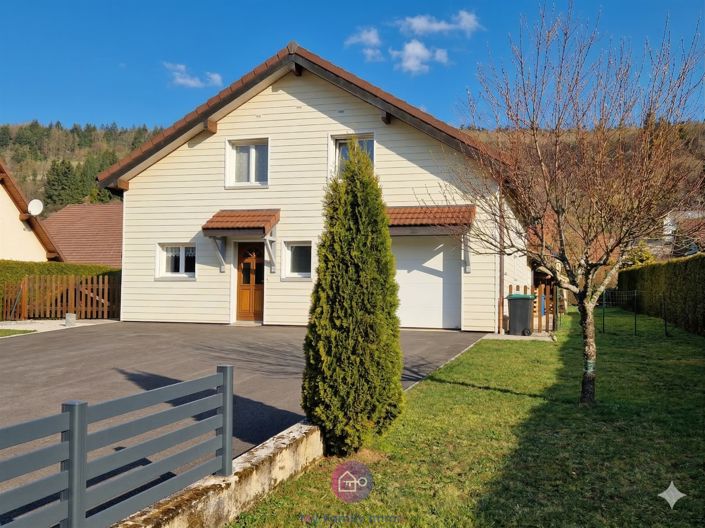 Image No.2-Maison de 3 chambres à vendre à La Cluse-et-Mijoux