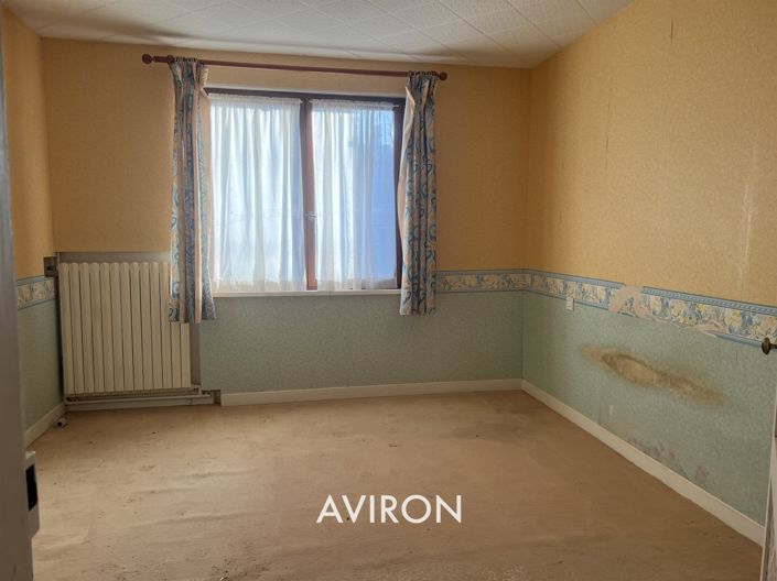 Image No.6-3 Bed House for sale