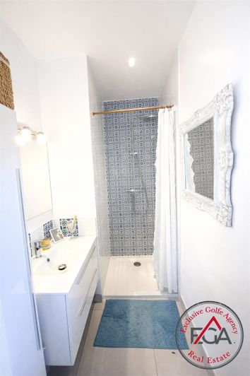 Image No.12-2 Bed House for sale