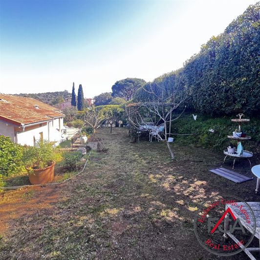 Image No.16-2 Bed House for sale