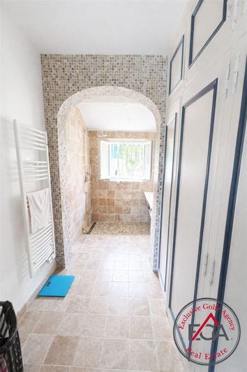 Image No.8-2 Bed House for sale