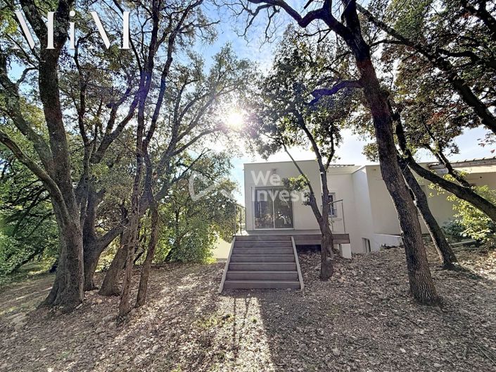 Image No.14-5 Bed Property for sale