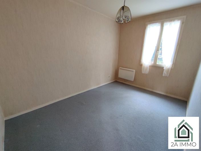 Image No.10-3 Bed House for sale