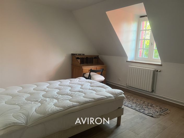 Image No.11-5 Bed House for sale