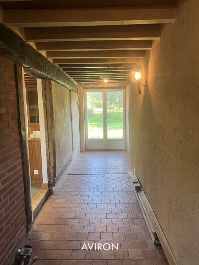 Image No.7-5 Bed House for sale