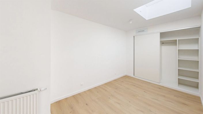 Image No.8-3 Bed Apartment for sale