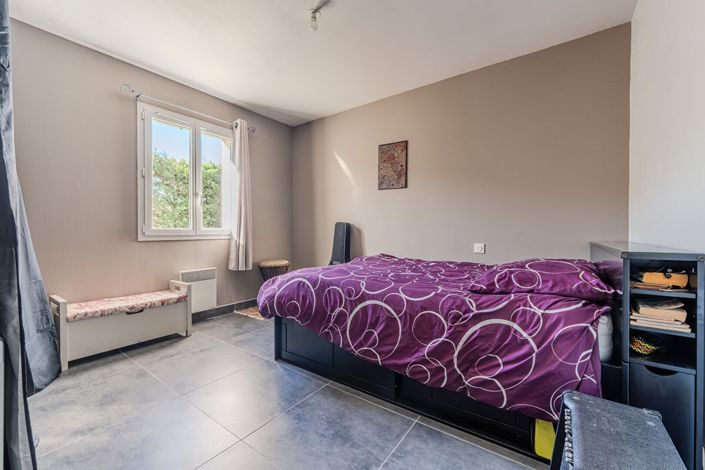 Image No.12-4 Bed House for sale