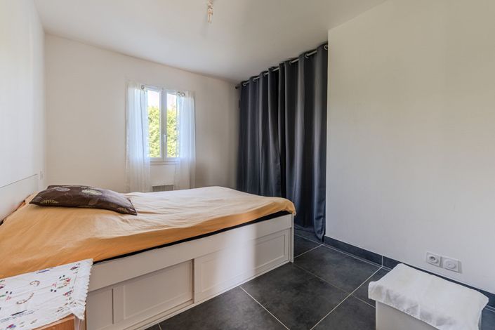 Image No.13-4 Bed House for sale