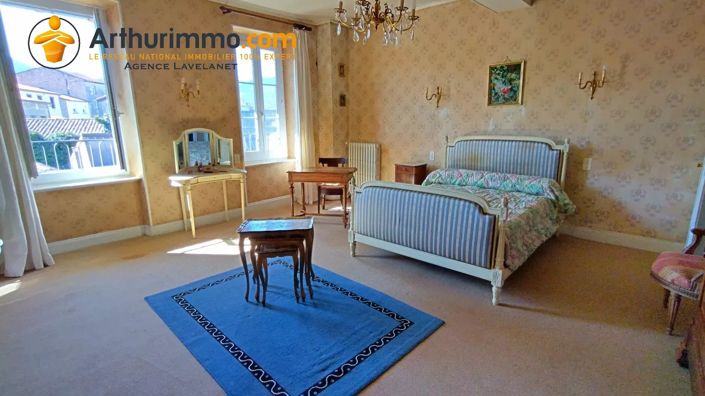 Image No.10-5 Bed House for sale