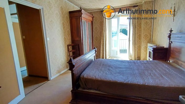 Image No.17-5 Bed House for sale