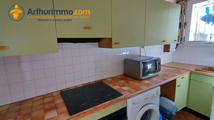 Image No.8-5 Bed House for sale