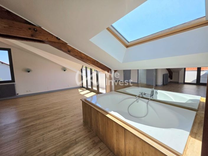 Image No.10-5 Bed House for sale