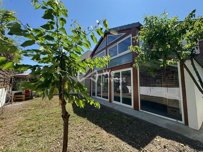 Image No.15-5 Bed House for sale