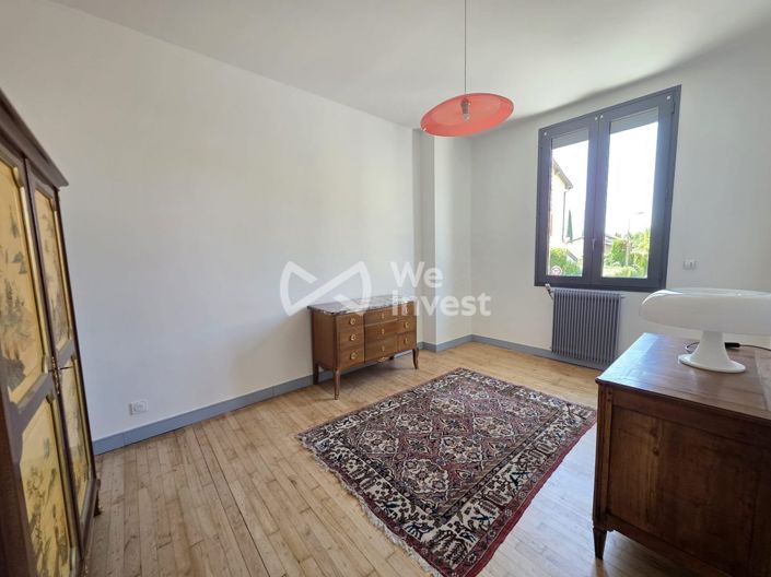 Image No.4-5 Bed House for sale