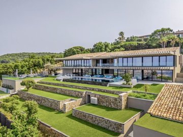 1 - Gassin, House