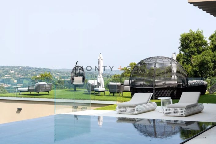 Image No.13-6 Bed House for sale