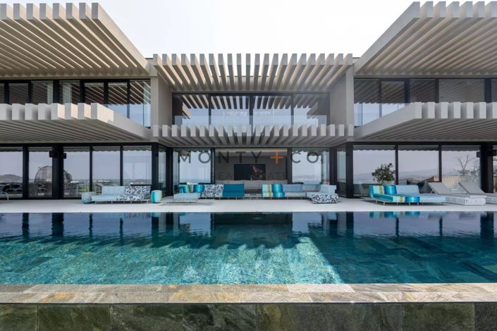 Image No.6-6 Bed House for sale