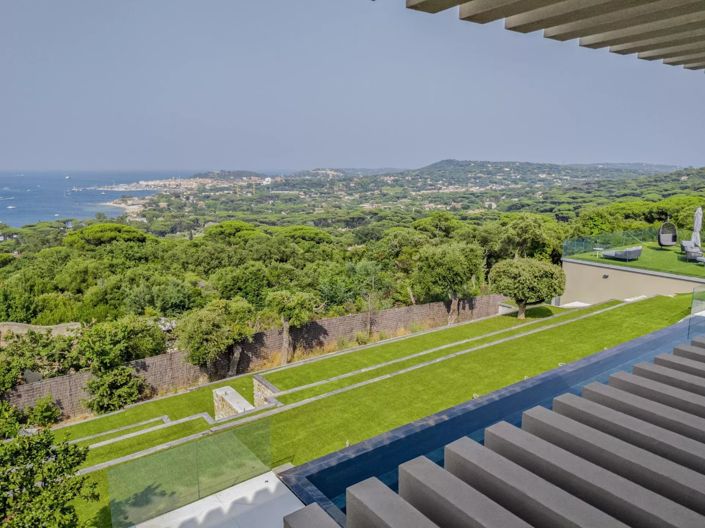 Image No.7-6 Bed House for sale