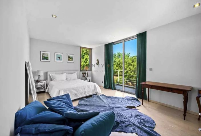 Image No.15-5 Bed House for sale
