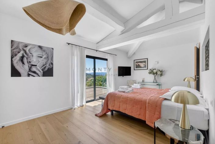 Image No.12-5 Bed House for sale