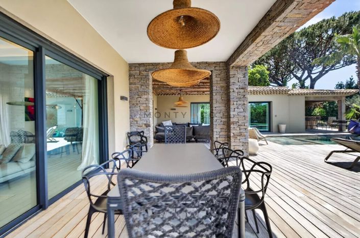 Image No.7-5 Bed House for sale