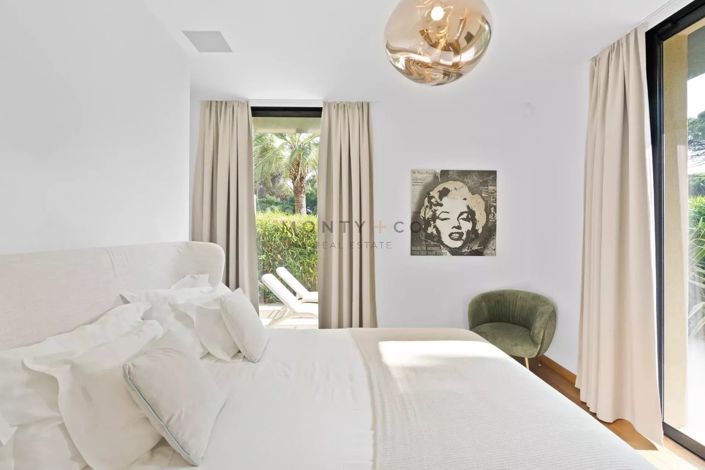 Image No.14-6 Bed House for sale