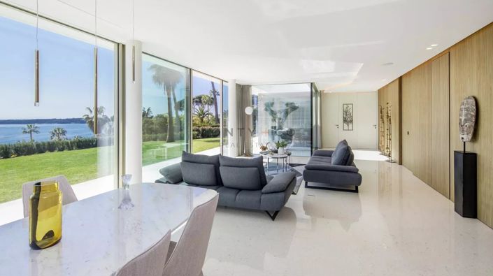 Image No.3-5 Bed House for sale