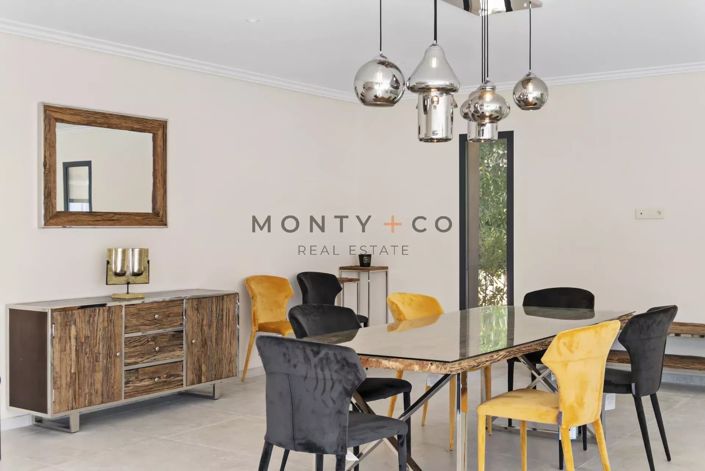 Image No.7-Maison de 5 chambres à vendre à Grimaud