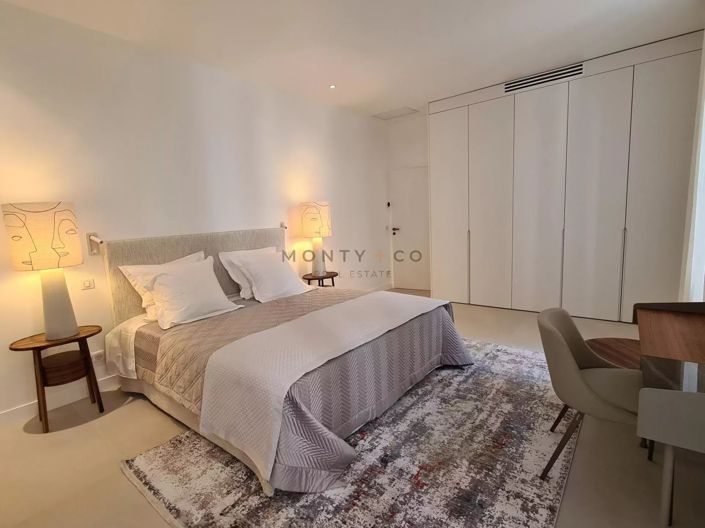 Image No.7-3 Bed House for sale