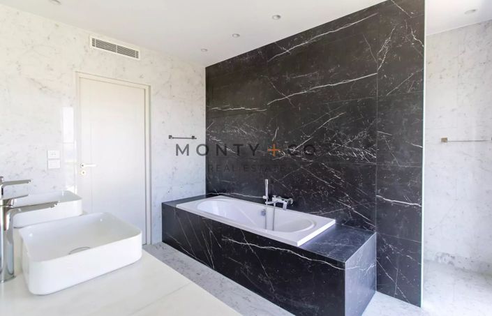 Image No.13-7 Bed House for sale