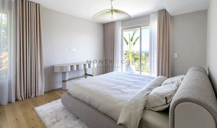Image No.14-7 Bed House for sale