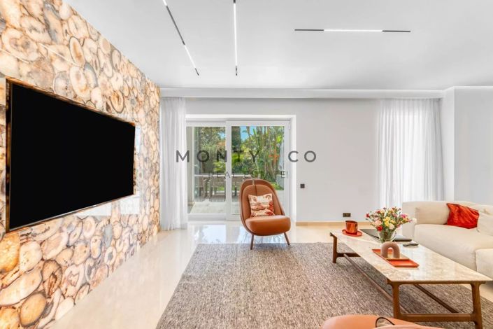 Image No.5-4 Bed House for sale