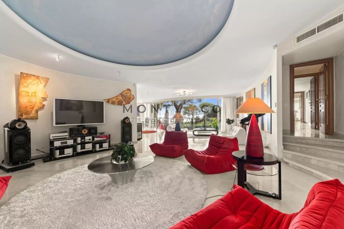 Image No.3-4 Bed House for sale