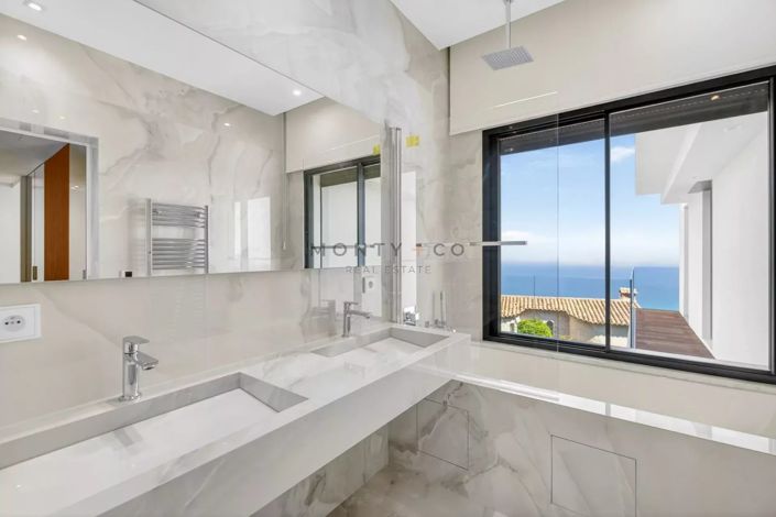 Image No.14-4 Bed House for sale