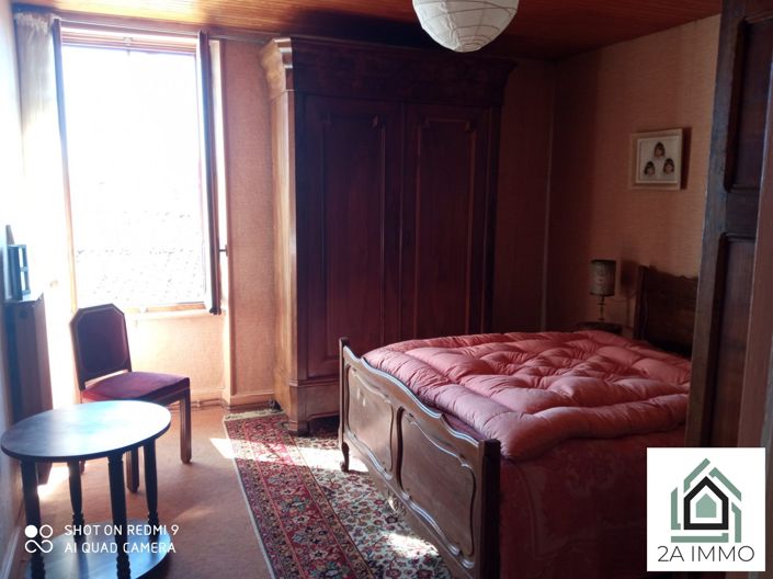 Image No.7-5 Bed House for sale