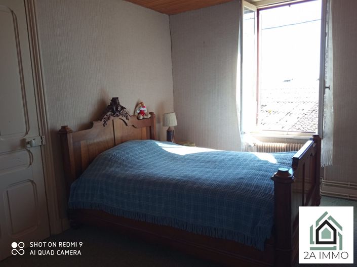 Image No.8-5 Bed House for sale