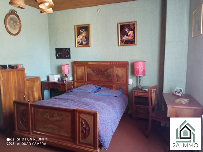 Image No.9-5 Bed House for sale